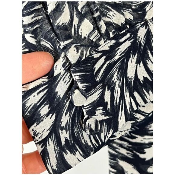 H&M Navy Chiffon Long Sleeve Tie Dress Sz 6 - Picture 5 of 10